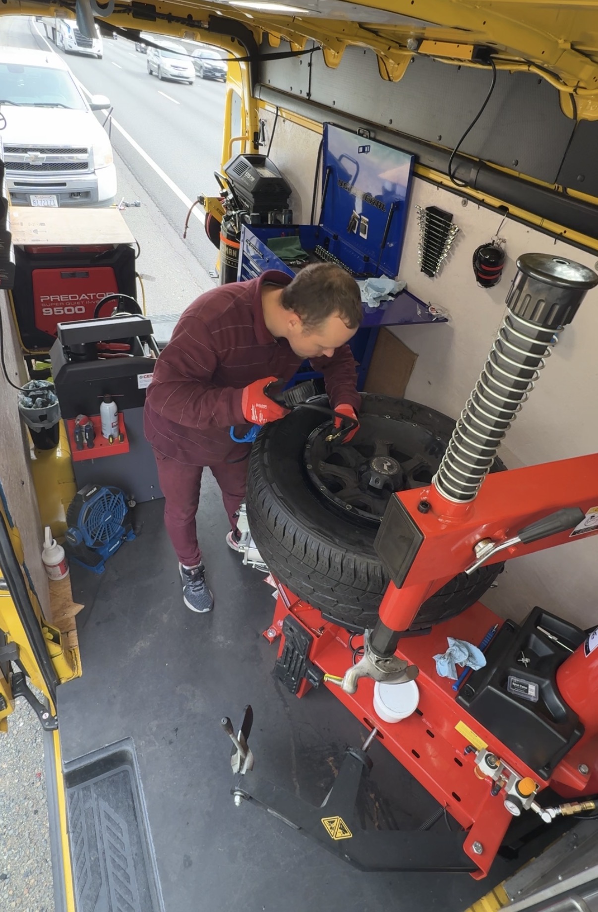 Roadside tire change case 3